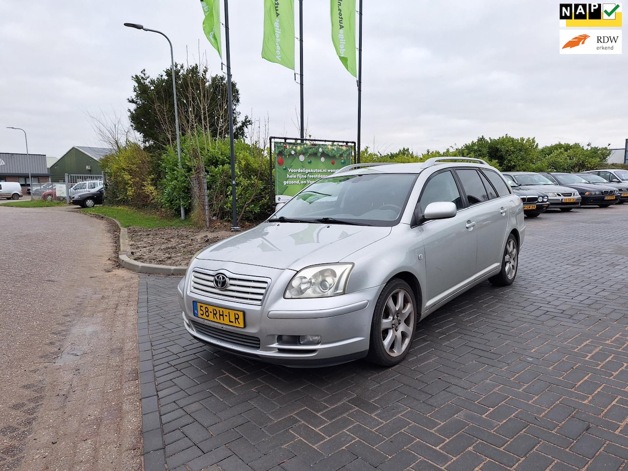 Toyota Avensis Wagon - 2.0 VVTi Linea Luna 2.0 VVTi Linea Luna - AutoWereld.nl