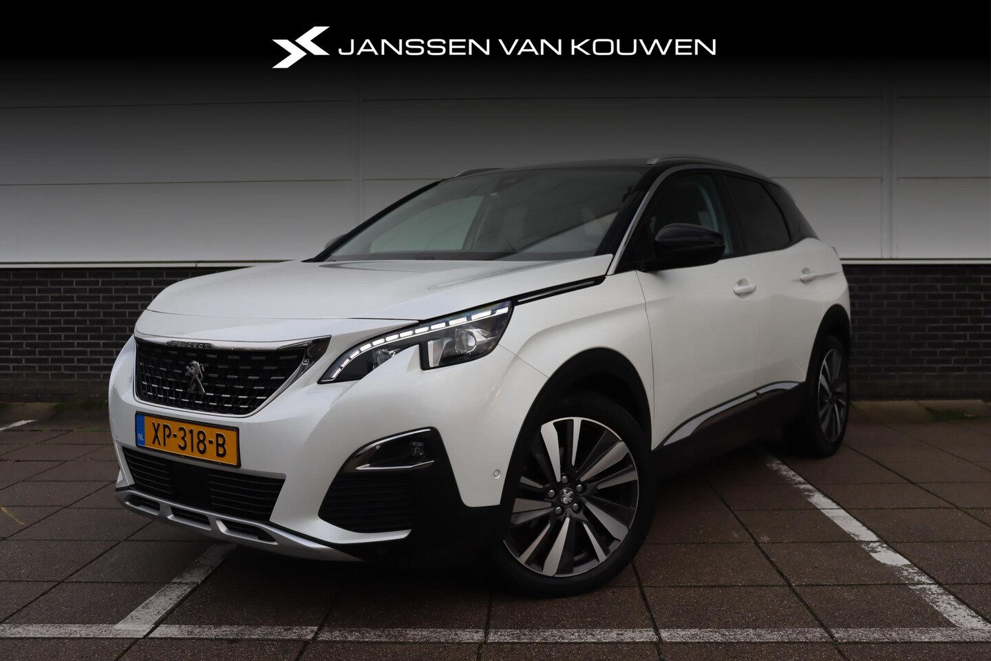 Peugeot 3008 - 1.2 PureTech Allure Automaat Pano Schuifdak Leder Stoelverwarming LED Koplampen - AutoWereld.nl