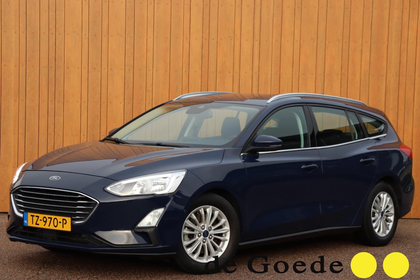 Ford Focus Wagon - 1.0 EcoBoost Titanium Business org. NL-auto camera el.klep stuur+stoelverw navi - AutoWereld.nl