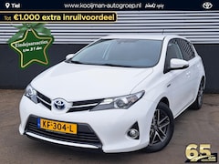 Toyota Auris - 1.8 Hybrid Aspiration Trekhaak, Achteruitrijcamera, Cruise Control, Climate control en Lic