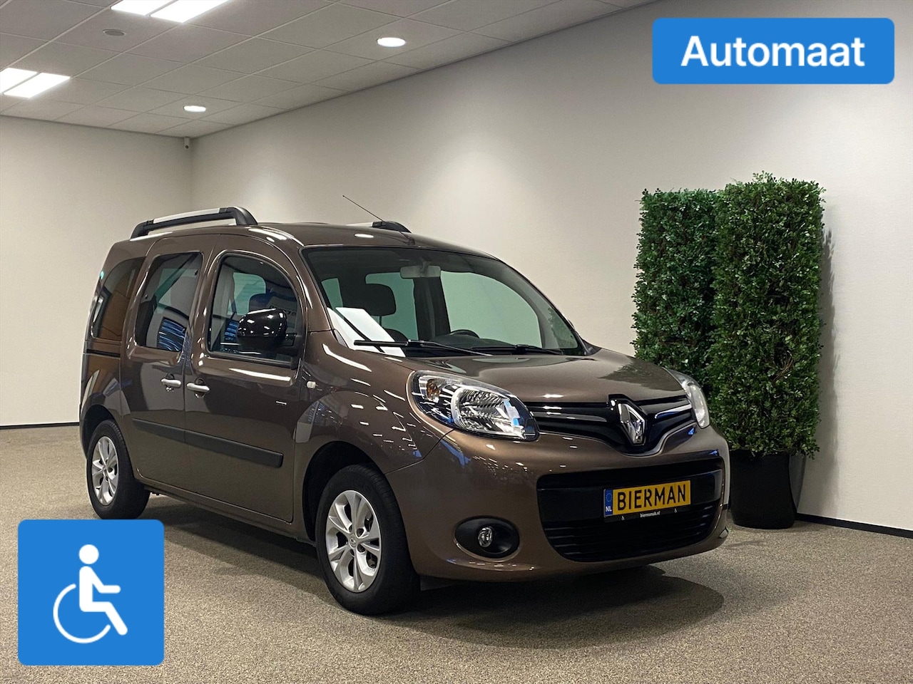 Renault Kangoo - Rolstoelauto Automaat - AutoWereld.nl