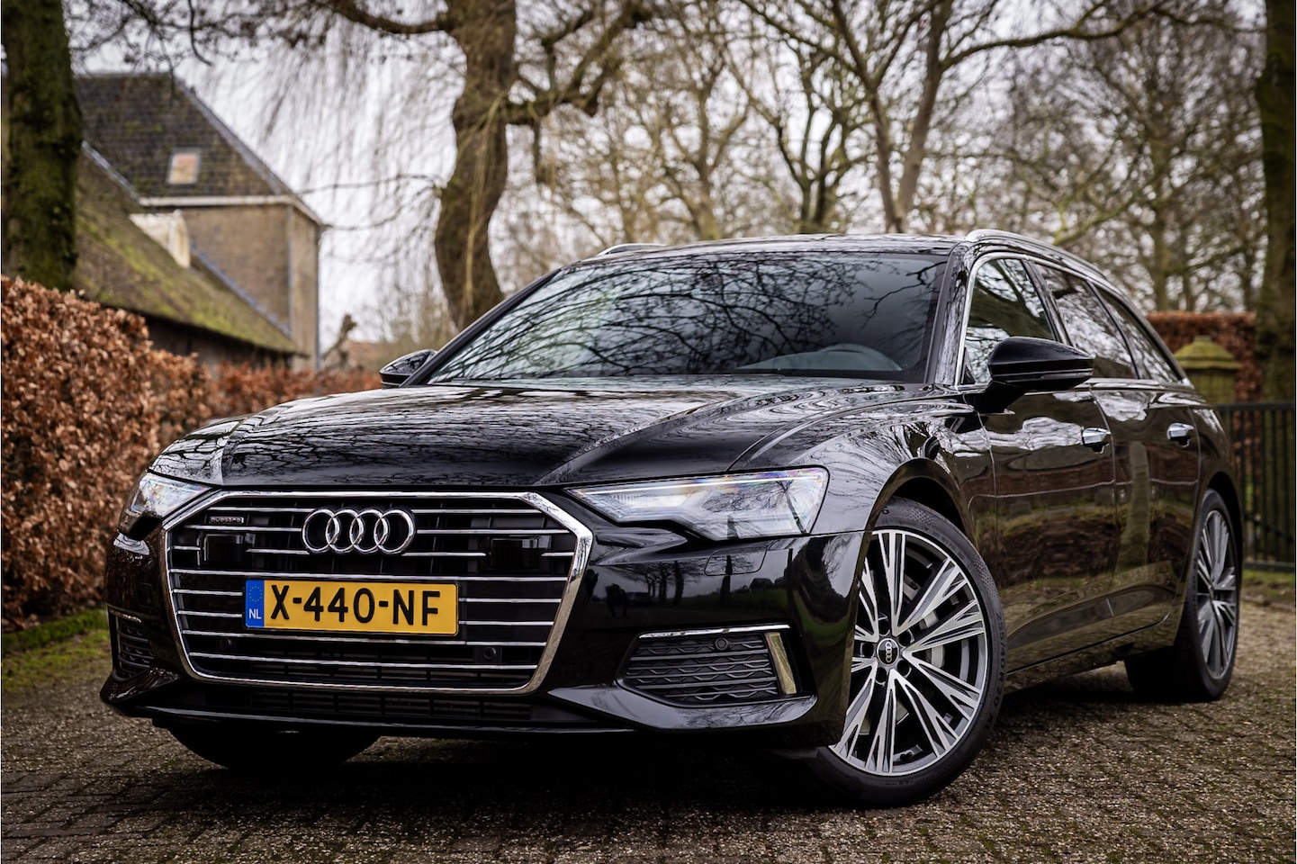 Audi A6 Avant - 55 TFSI Quattro Sport Luchtvering Panorama ACC 20" - AutoWereld.nl