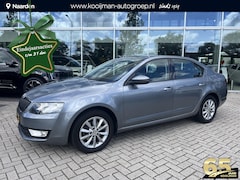 Skoda Octavia - 1.2 TSI Greentech Ambition Businessline | Parkeersensoren | Bluetooth | Navigatie | Dual C