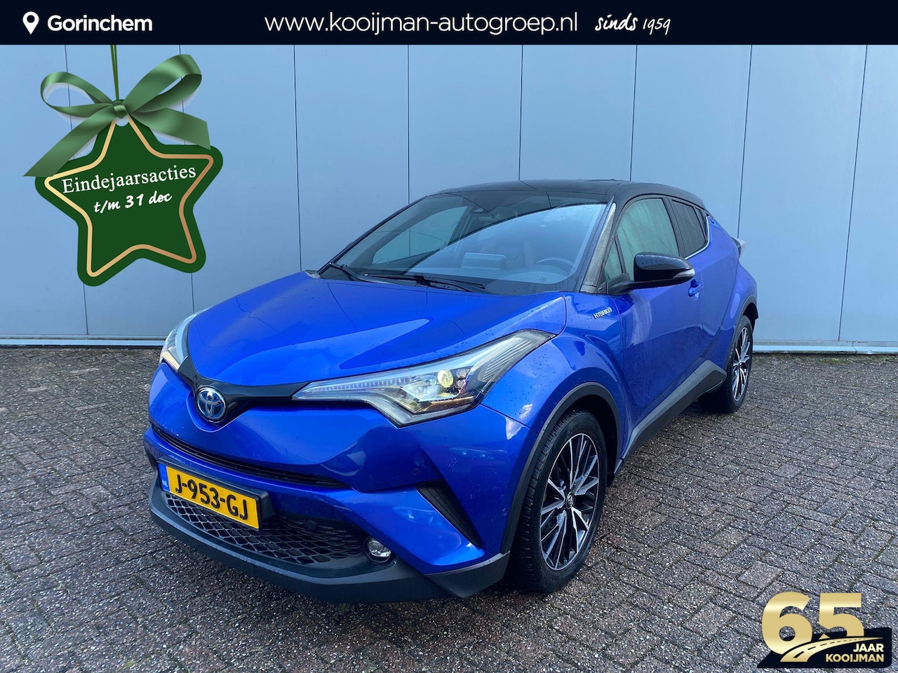 Toyota C-HR - 1.8 Hybrid Premium | 1e Eigenaar | Uniek Rood Leder bekleding! | Navigatie | Dodehoek dete - AutoWereld.nl