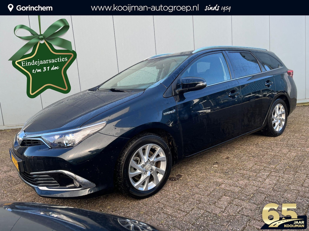 Toyota Auris Touring Sports - 1.8 Hybrid Executive | NL Auto | Dealer Onderhouden | Navigatie | Stoelverwarming | Cruise - AutoWereld.nl