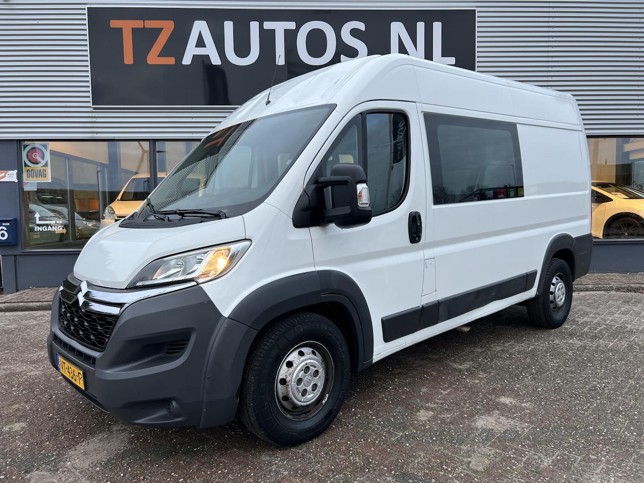 Citroën Jumper - 35 2.2 HDI L2H2 DC 35 2.2 HDI L2H2 DC 7 Pers. - AutoWereld.nl