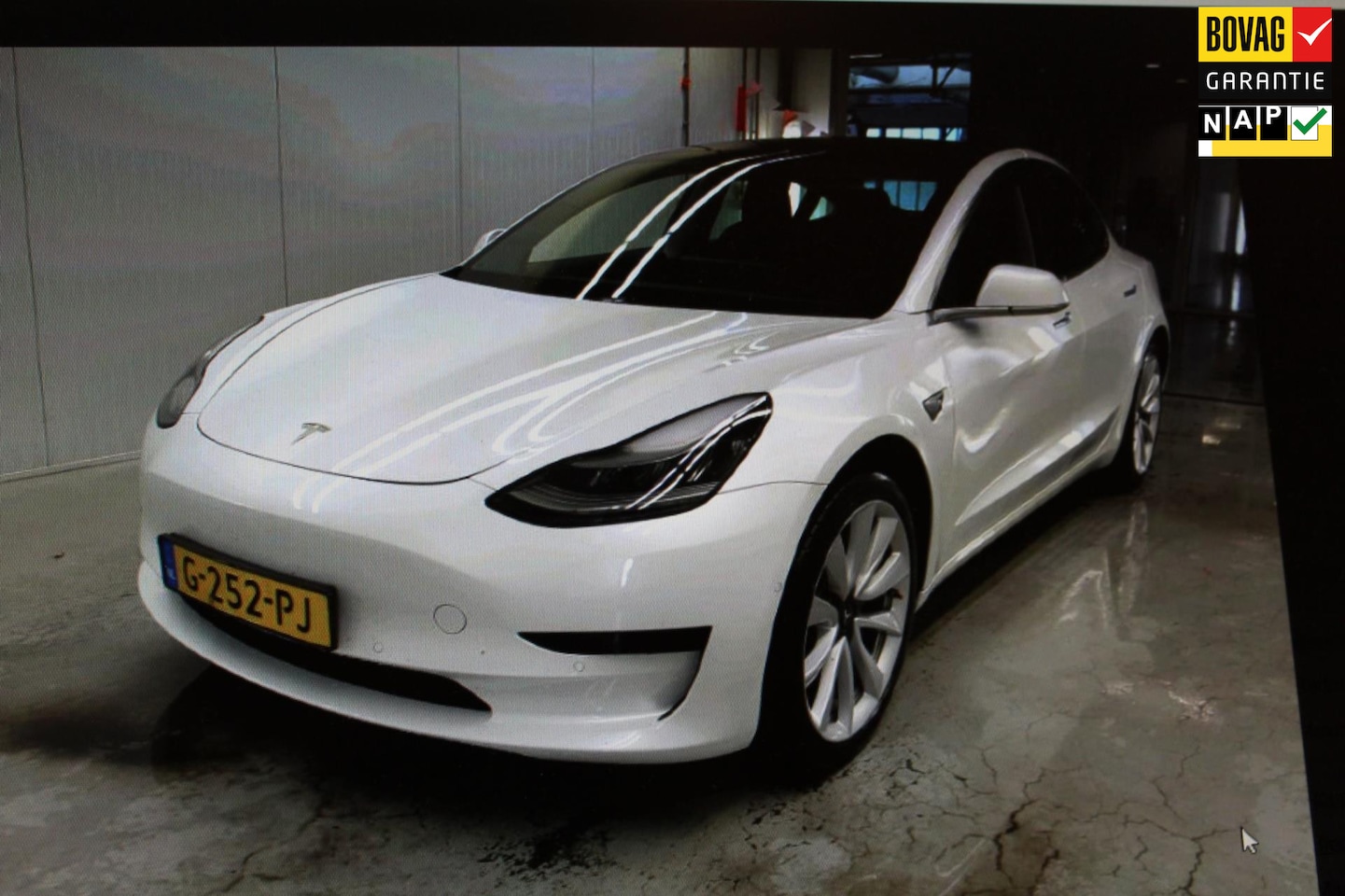 Tesla Model 3 - AUTOPILOT / 1e EIG. / / LAGE KM!! / 19" / LEER / PANODAK / INCL.BTW - AutoWereld.nl