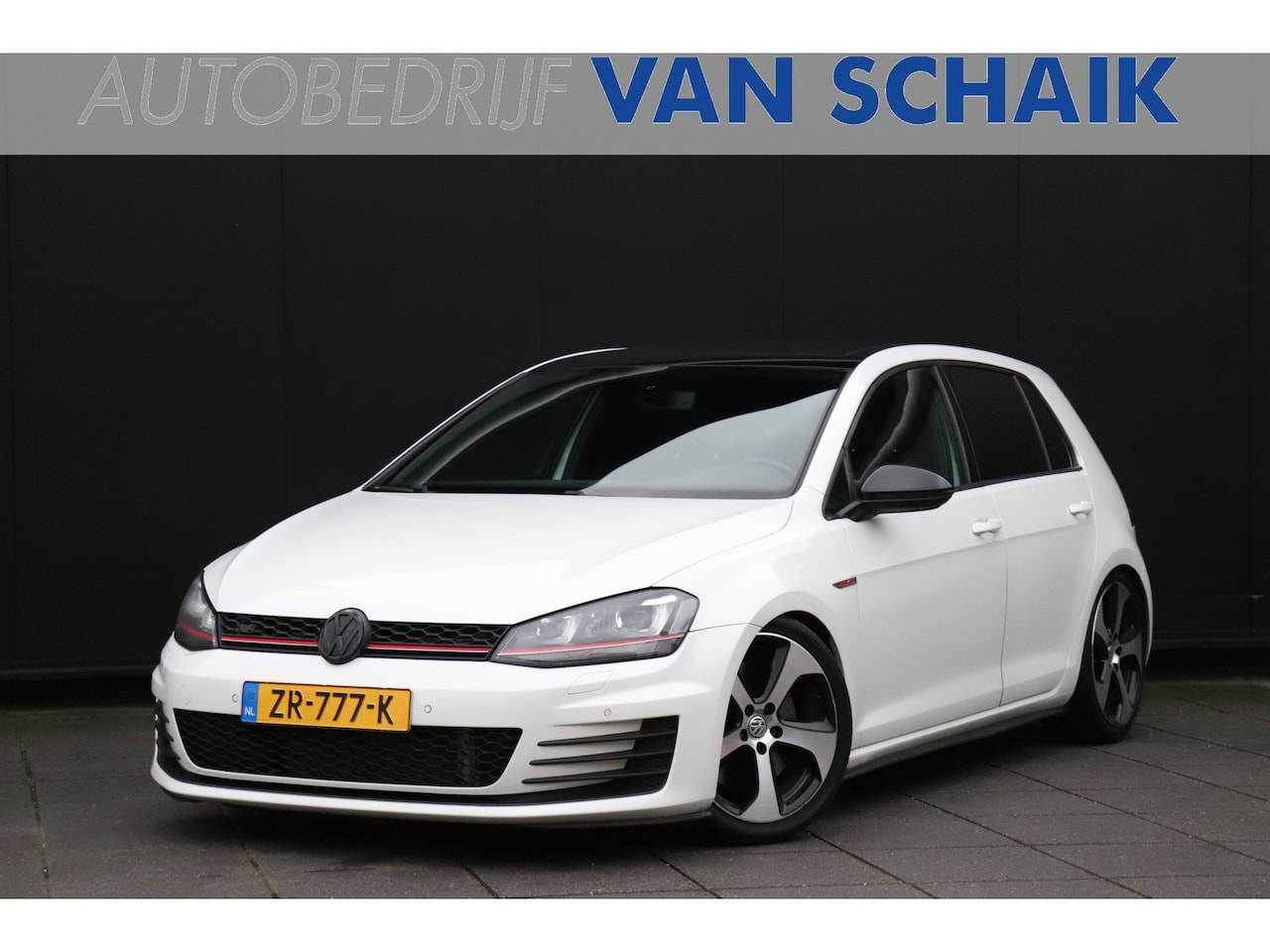 Volkswagen Golf - 2.0 TSI GTI Performance | 230 PK | DSG | PANO | STOELVERW. | PDC | CRUISE | NAVI | - AutoWereld.nl