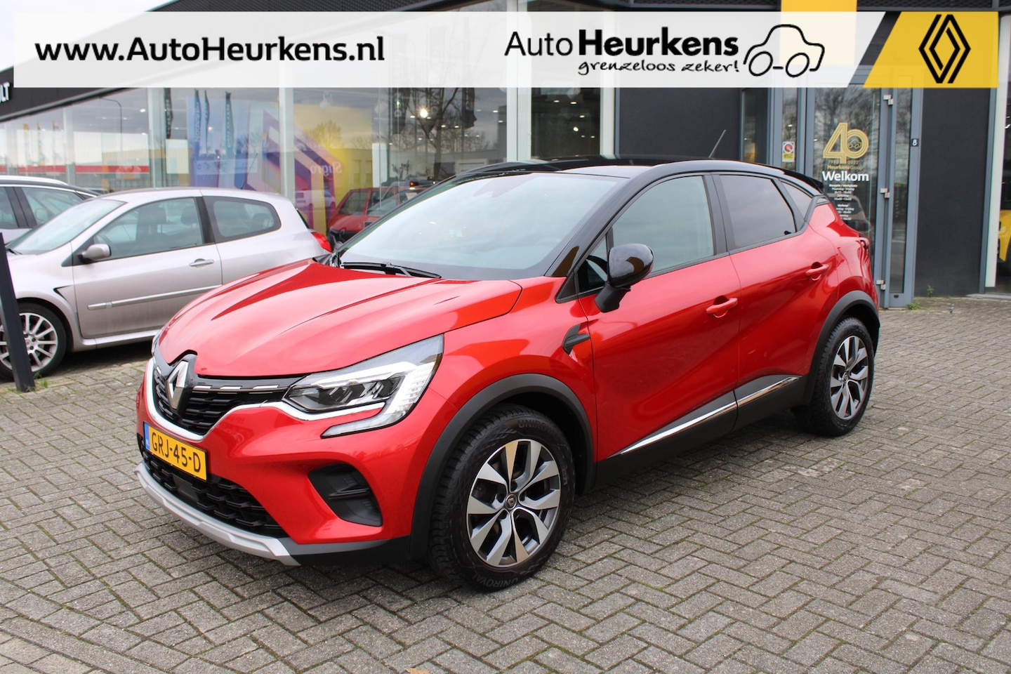 Renault Captur - TCe 100 Zen Exprerience | All Season Banden | - AutoWereld.nl