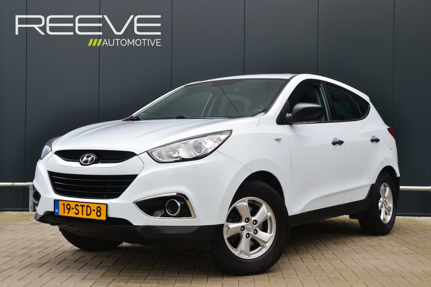 Hyundai ix35 - 2.0i Active | 163pk | Airco | Cruise | Trekhaak | Goed onderhouden | 1900kg trekgewicht! - AutoWereld.nl