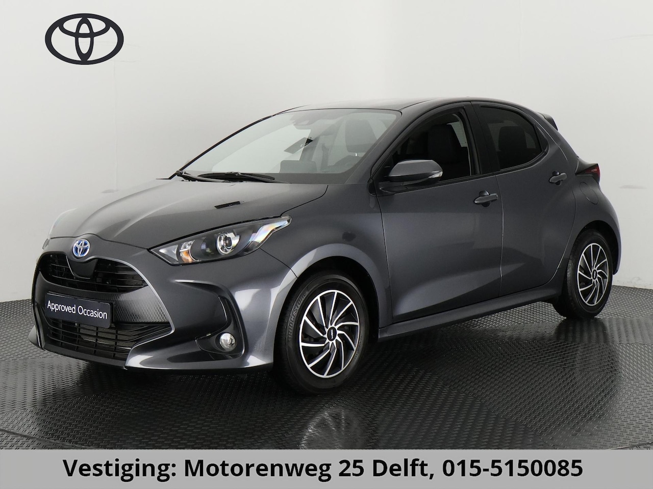 Toyota Yaris - 1.5 HYBRID AUTOMAAT GRAYLINE ACTIVE CARPLAY NAVI. CAMERA.ADAPTIVE CRUISE. GARANTIE TOT 4-2 - AutoWereld.nl