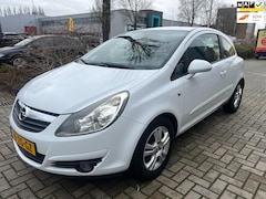 Opel Corsa - 1.4-16V Sport - AIRCO - APK T/M 13-12-2025