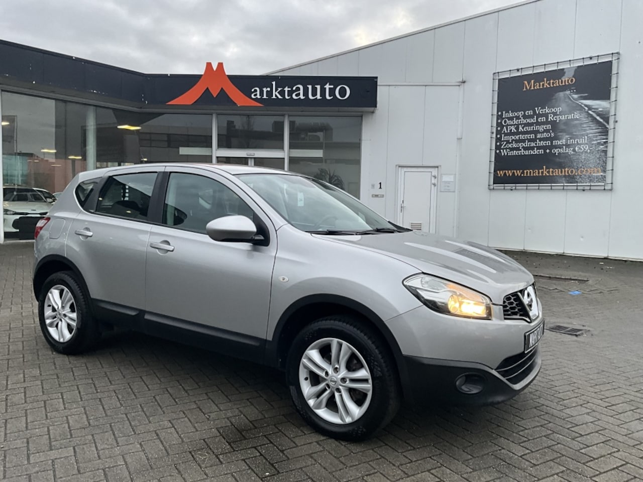 Nissan Qashqai - 2.0 Business Edition Camera Bluetooth Navi Trekhaak - AutoWereld.nl