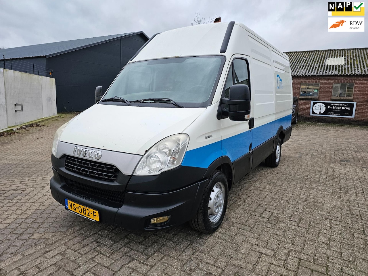 Iveco Daily - 35S13V 330 H3L2 APK,NAP,TREKHAAK,AIRCO - AutoWereld.nl