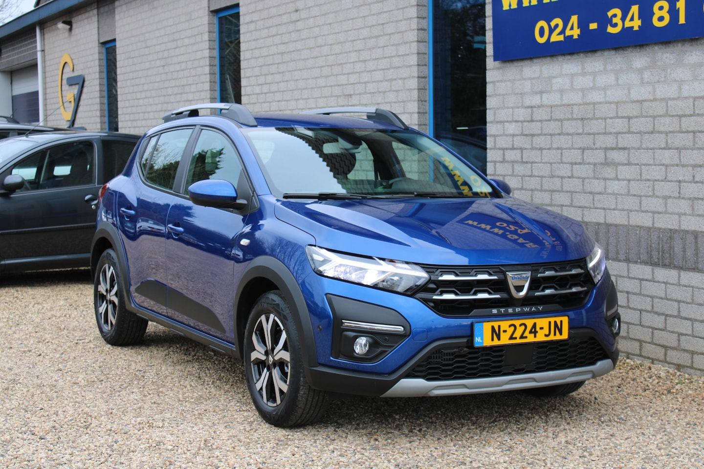 Dacia Sandero Stepway - 1.0 TCe 100 Bi-Fuel Comfort 1.0 TCe 100 Bi-Fuel Comfort - AutoWereld.nl