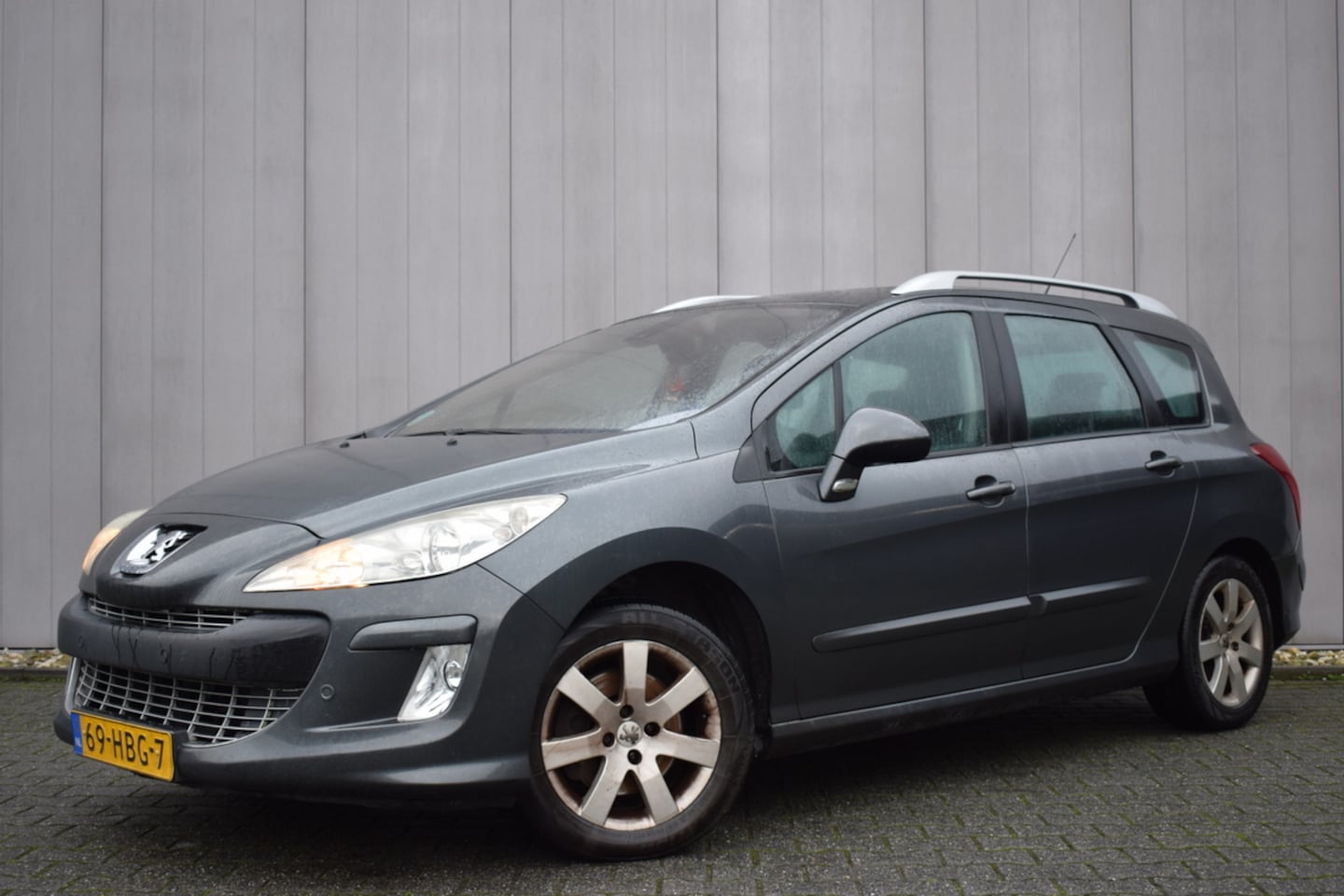 Peugeot 308 SW - 2.0 HDiF XT Panoramadak | ECC | Trekhaak | Originele Audio | GEEN APK!! - AutoWereld.nl