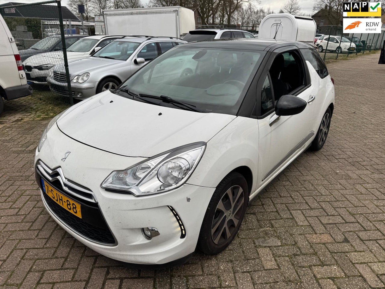 Citroën DS3 - 1.2 VTi So Chic CRUISE CTRL NAVI CLIMA APK - AutoWereld.nl