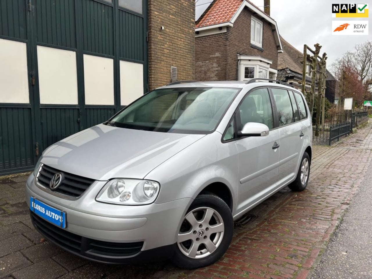 Volkswagen Touran - 1.6 I Airco I Cruise control I Trekhaak I Rijklaar! I - AutoWereld.nl