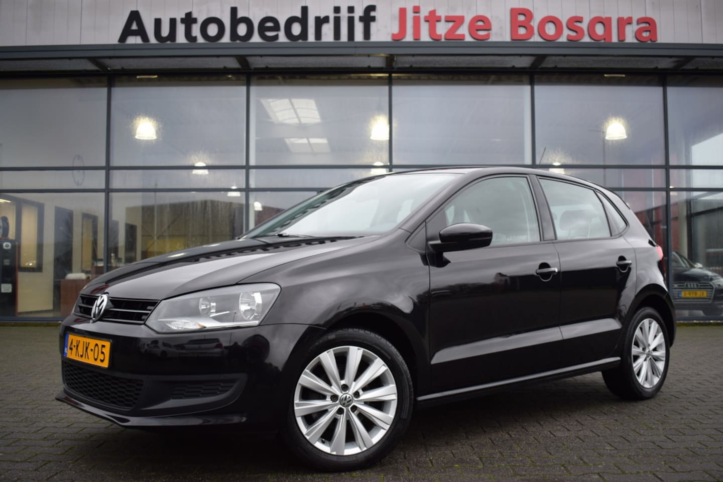 Volkswagen Polo - 1.2 TSi BlueMotion Edition Airco | Full Map Navi | Telefonie | 16 Inch LMV | Isofix - AutoWereld.nl