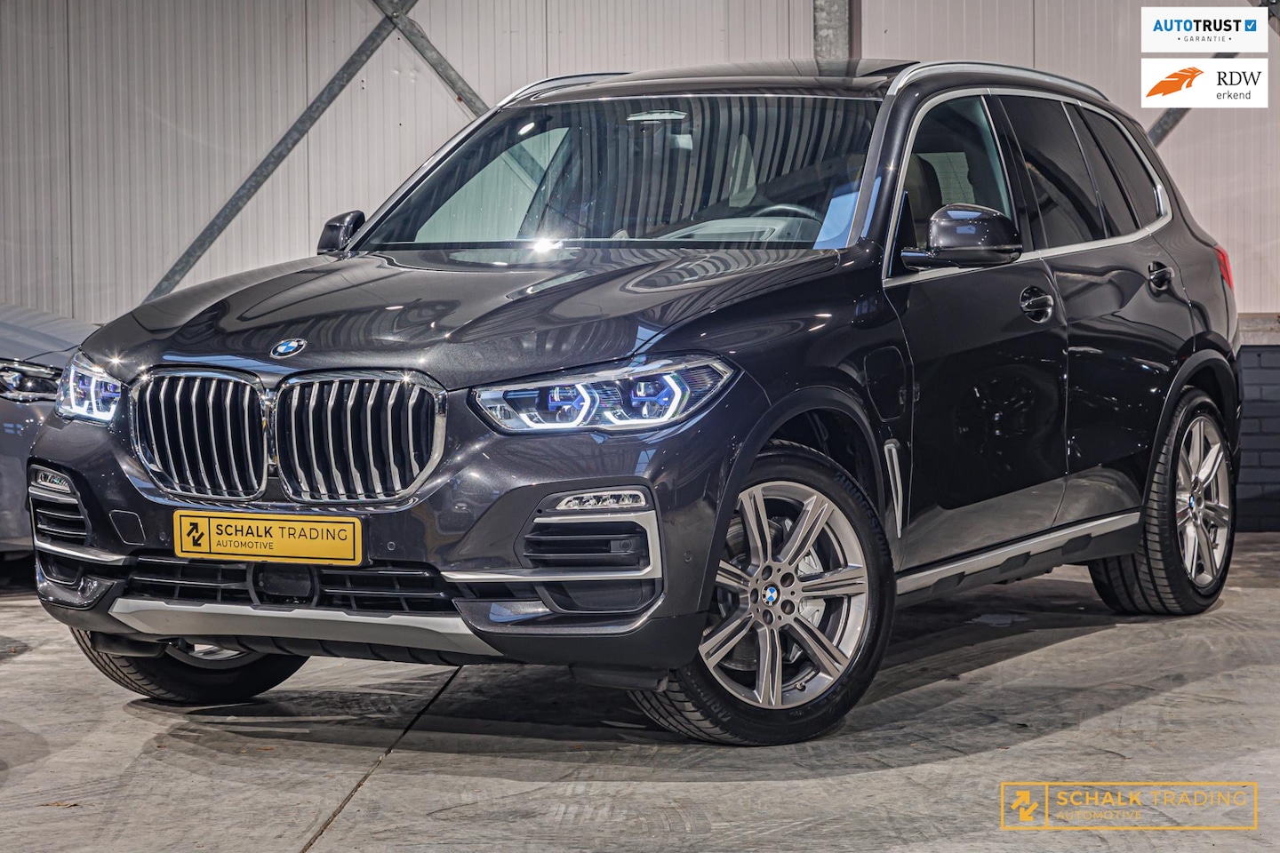 BMW X5 - XDrive45e|Laser|Pano|360cam|Comfort|H&K|Acc|Dealerond - AutoWereld.nl