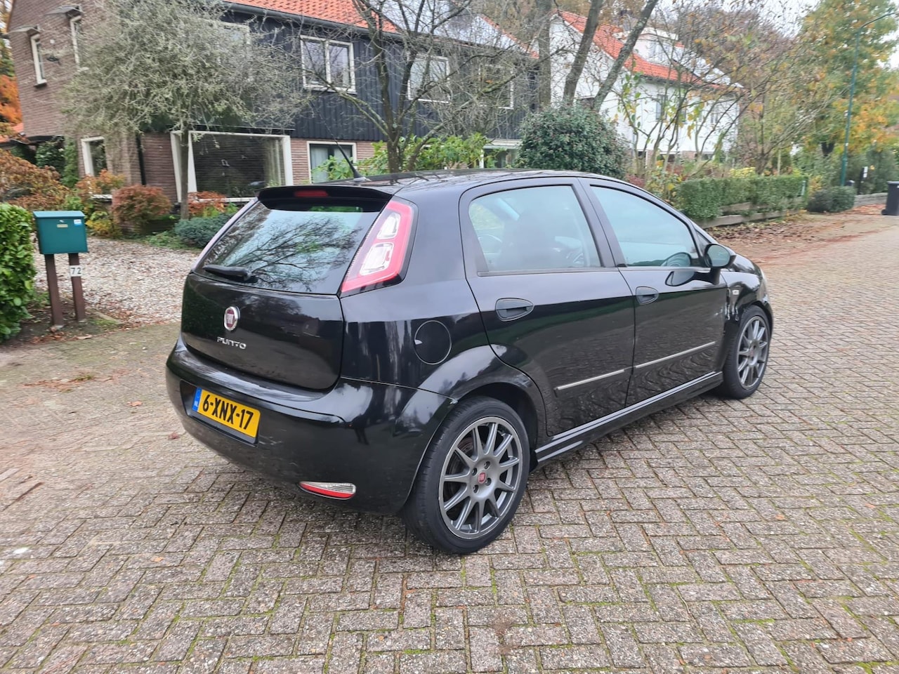 Fiat Punto Evo - 1.3 M-Jet Street Evo Airco ZWART 2014 - AutoWereld.nl