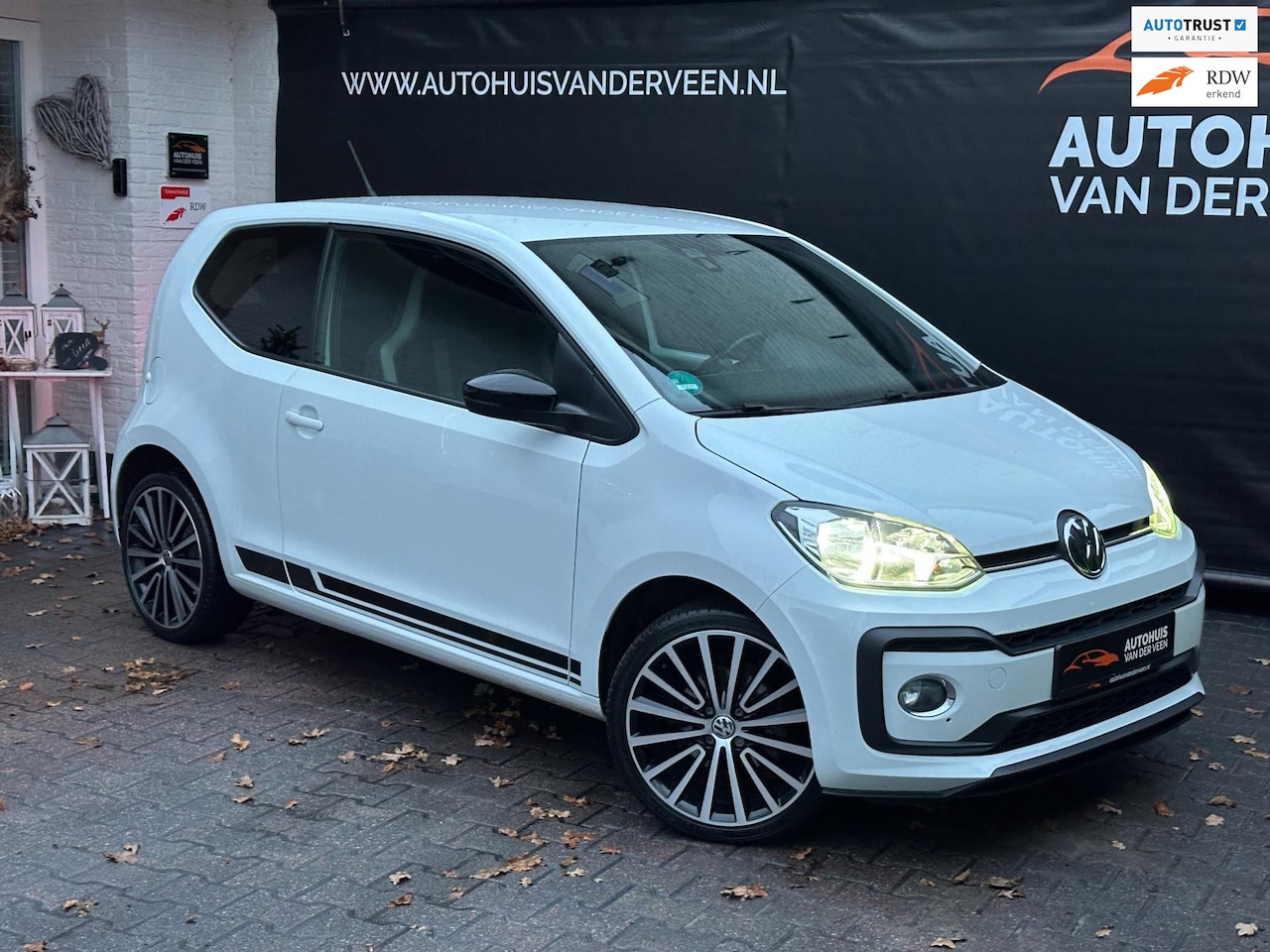 Volkswagen Up! - 1.0 TSI High Up! 90 PK!!, Clima/PDC/Cruise/Polygon/Etc!! - AutoWereld.nl