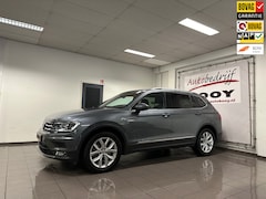 Volkswagen Tiguan Allspace - 1.4 TSI Comfortline Business * Automaat / Panoramadak / Virtual cockpit / Trekhaak