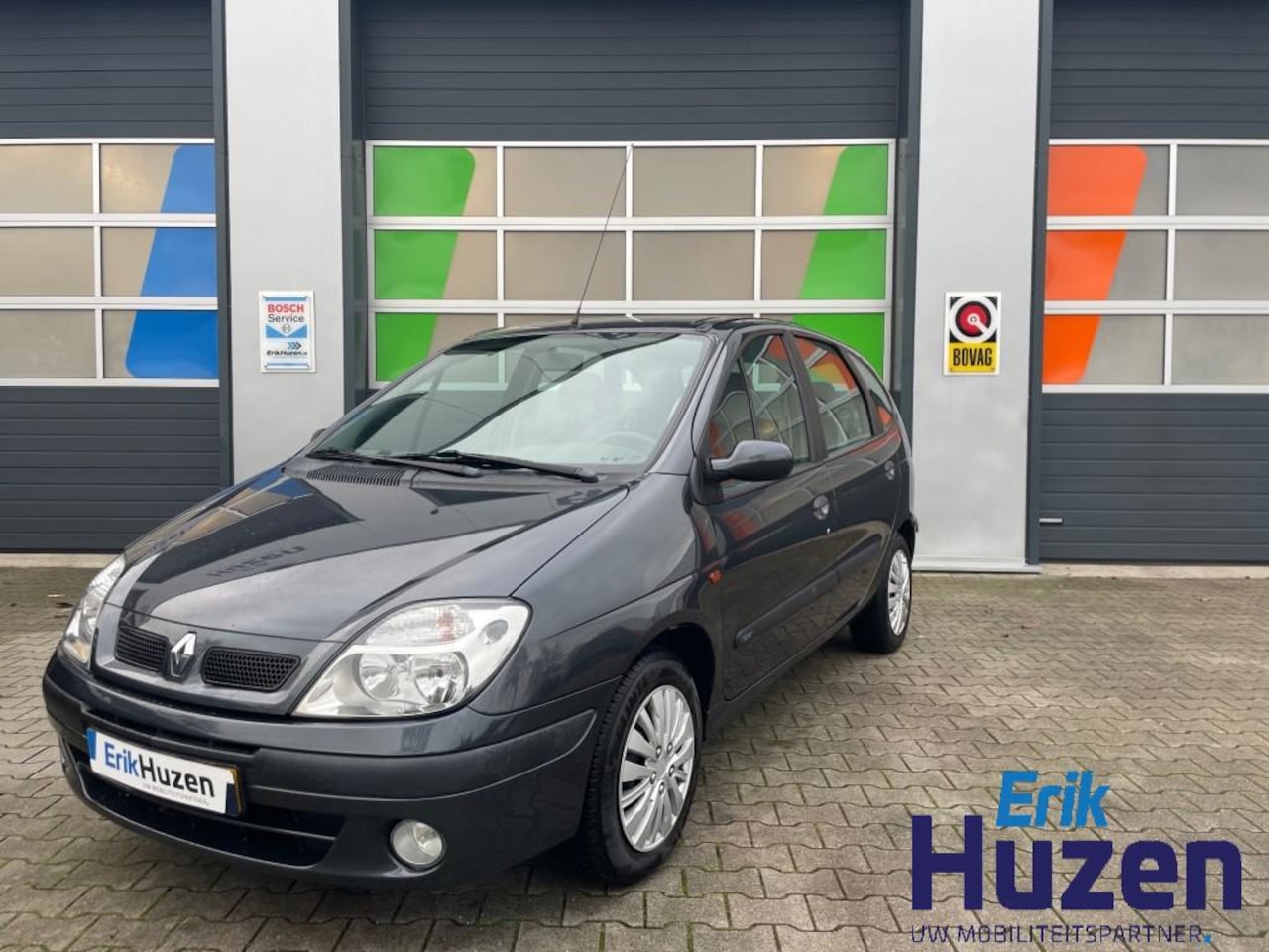 Renault Scénic - 1.6-16V AUTHENTIQUE / AIRCONDITIONING / TREKHAAK - AutoWereld.nl