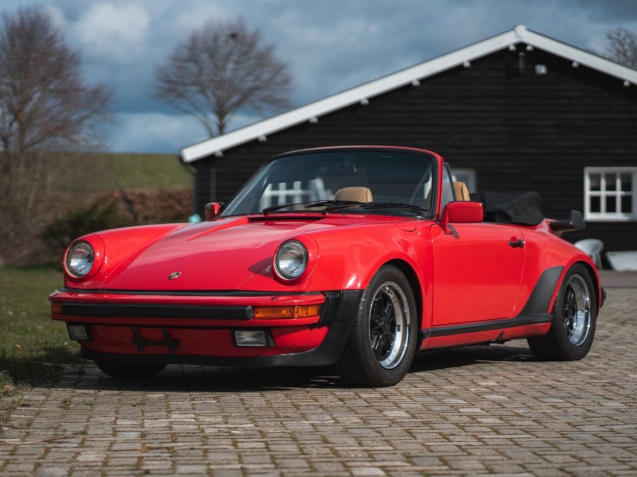 Porsche 911 Cabrio - 3.2 Carrera (overhauled engine) WTL M491 Cabrio 1985 Fully Match - AutoWereld.nl