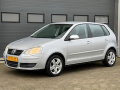 Volkswagen Polo - 1.4-16V Optive 5-Drs Airco Lmv Keurige auto