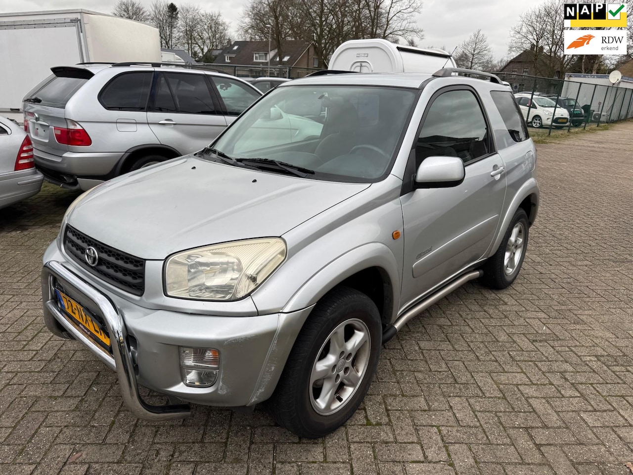 Toyota RAV4 - 2.0-16V VVT-i Sol AIRCO 4X4 APK - AutoWereld.nl