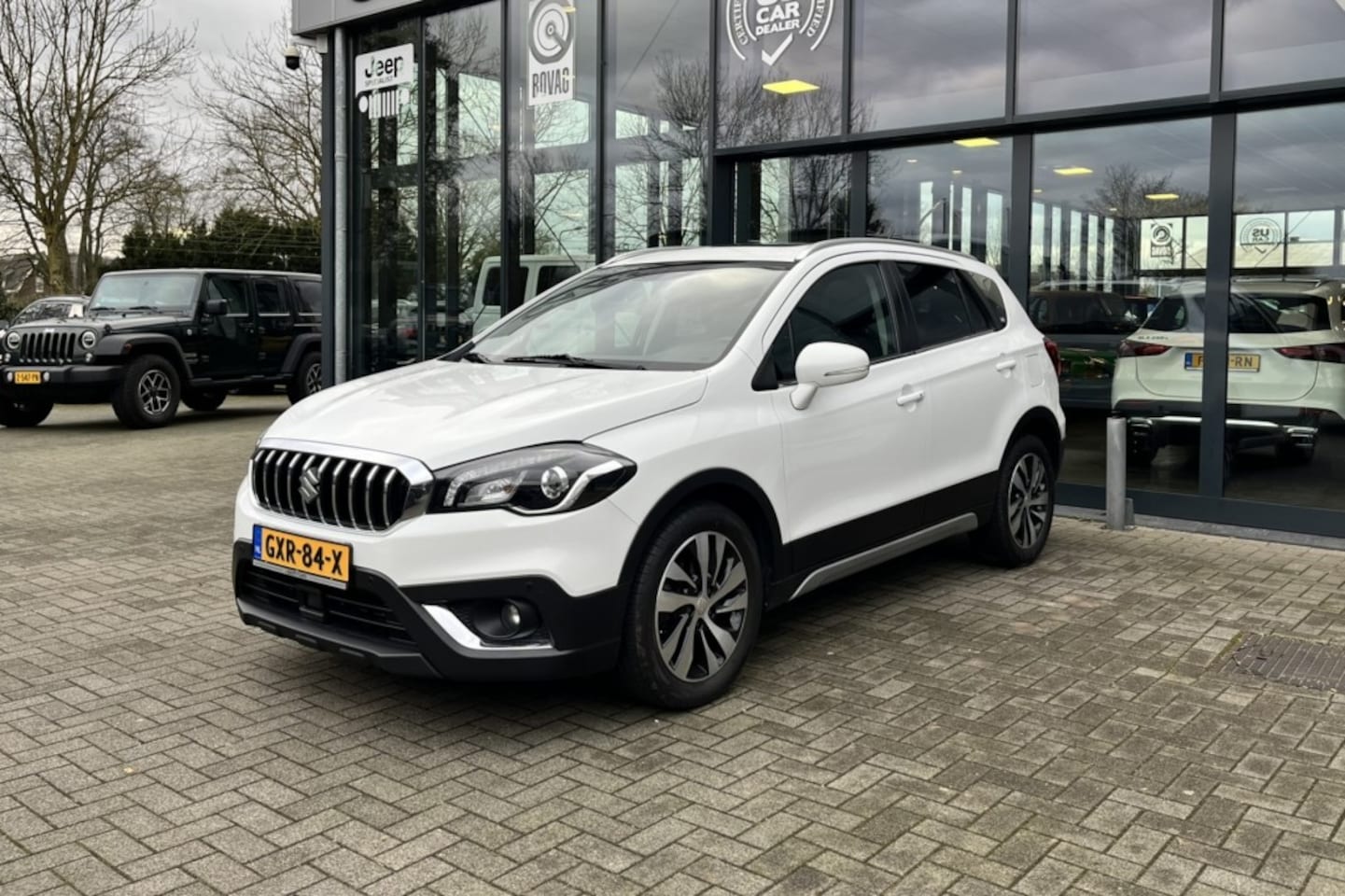 Suzuki SX4 - 1.4 BOOSTERJET Aut. STIJL / Leder / Pano Dak / Apple carplay - AutoWereld.nl