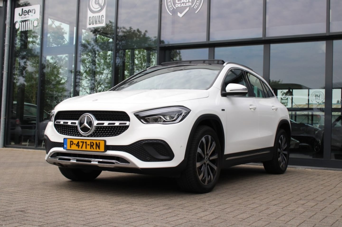 Mercedes-Benz GLA-Klasse - 250 E URBAN/PROGRESSIVE PANORAMADAK APPLE CARPLAY 41690 KM - AutoWereld.nl