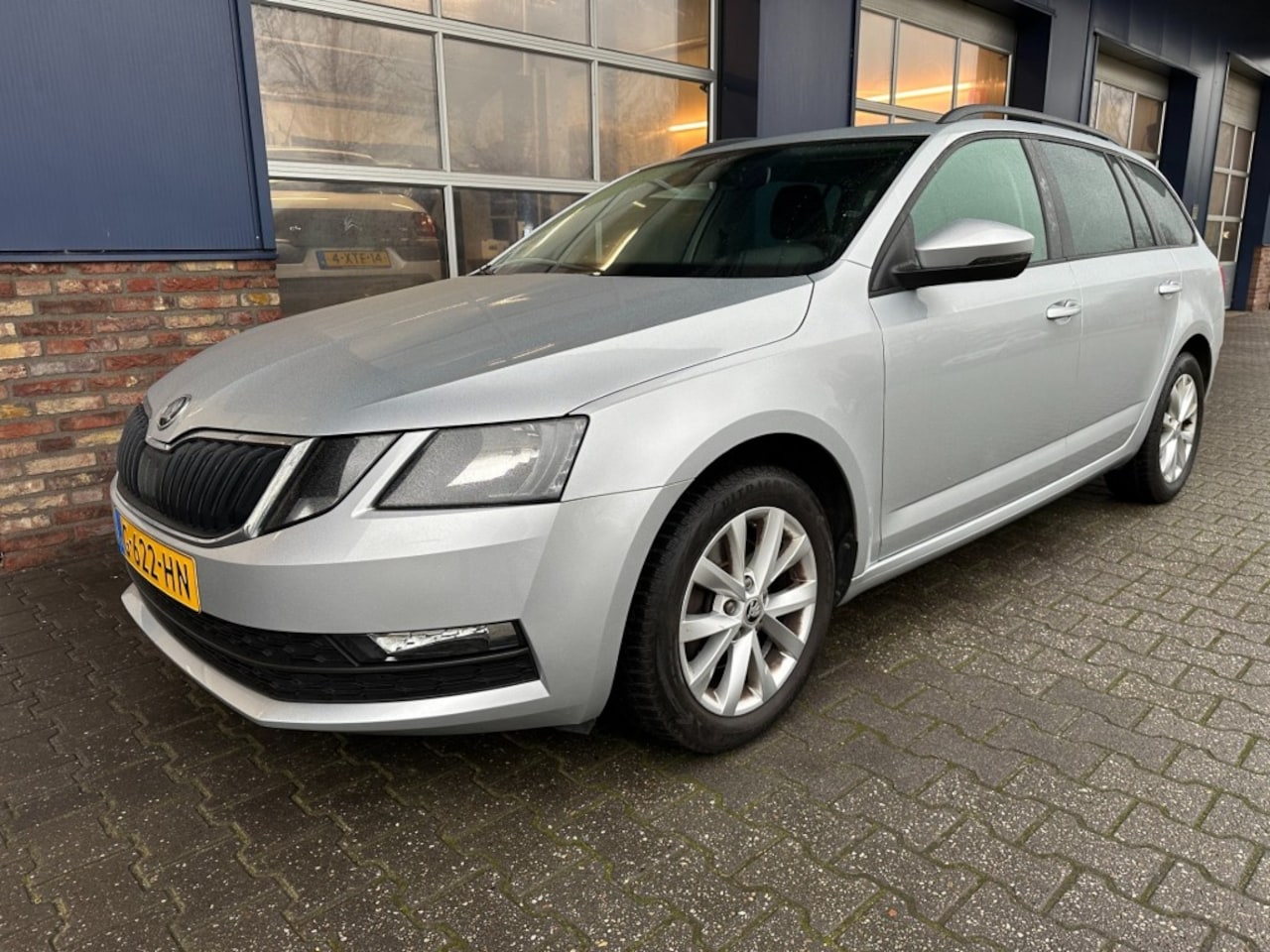 Skoda Octavia - 1.5 TSI BNS EDITION - AutoWereld.nl