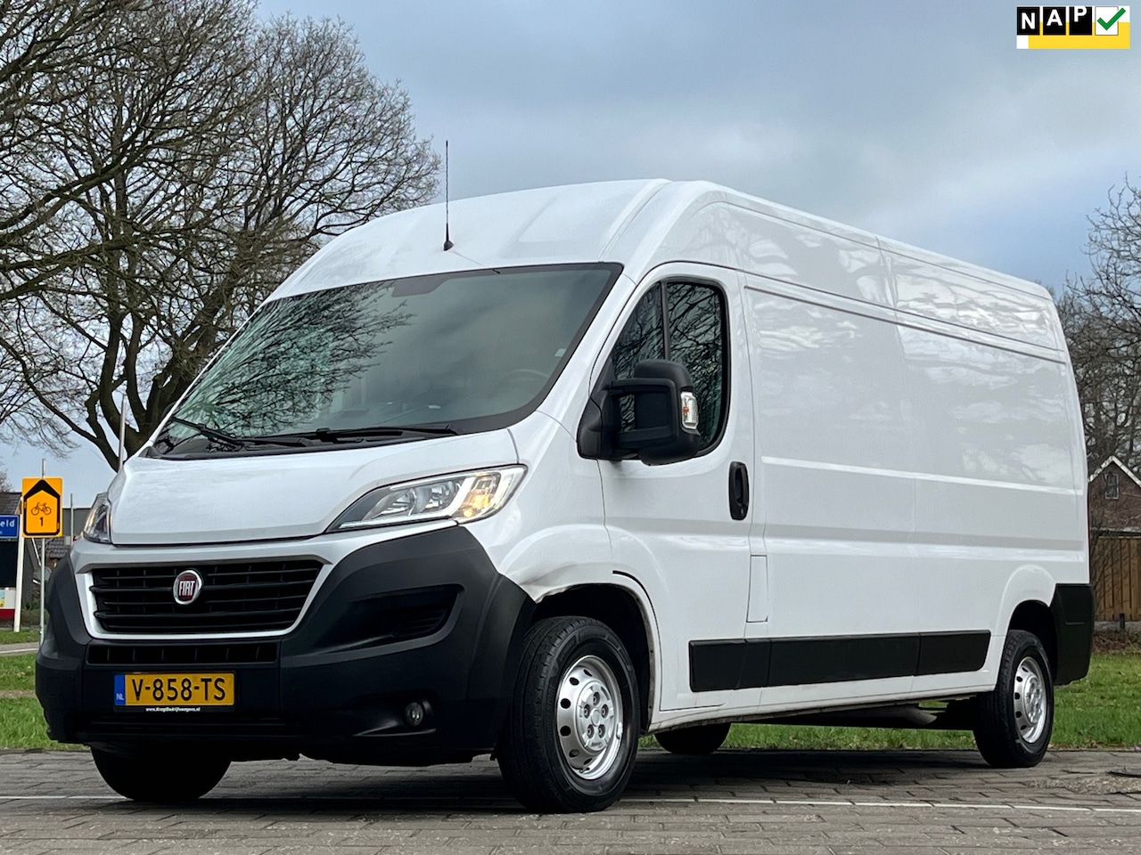 Fiat Ducato - 35 2.3 MultiJet L3H2|NAP|EURO6|airconditioning|cruise control|drie zitplaatsen|achteruitri - AutoWereld.nl