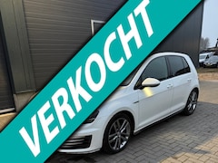 Volkswagen Golf - 2.0 TDI GTD