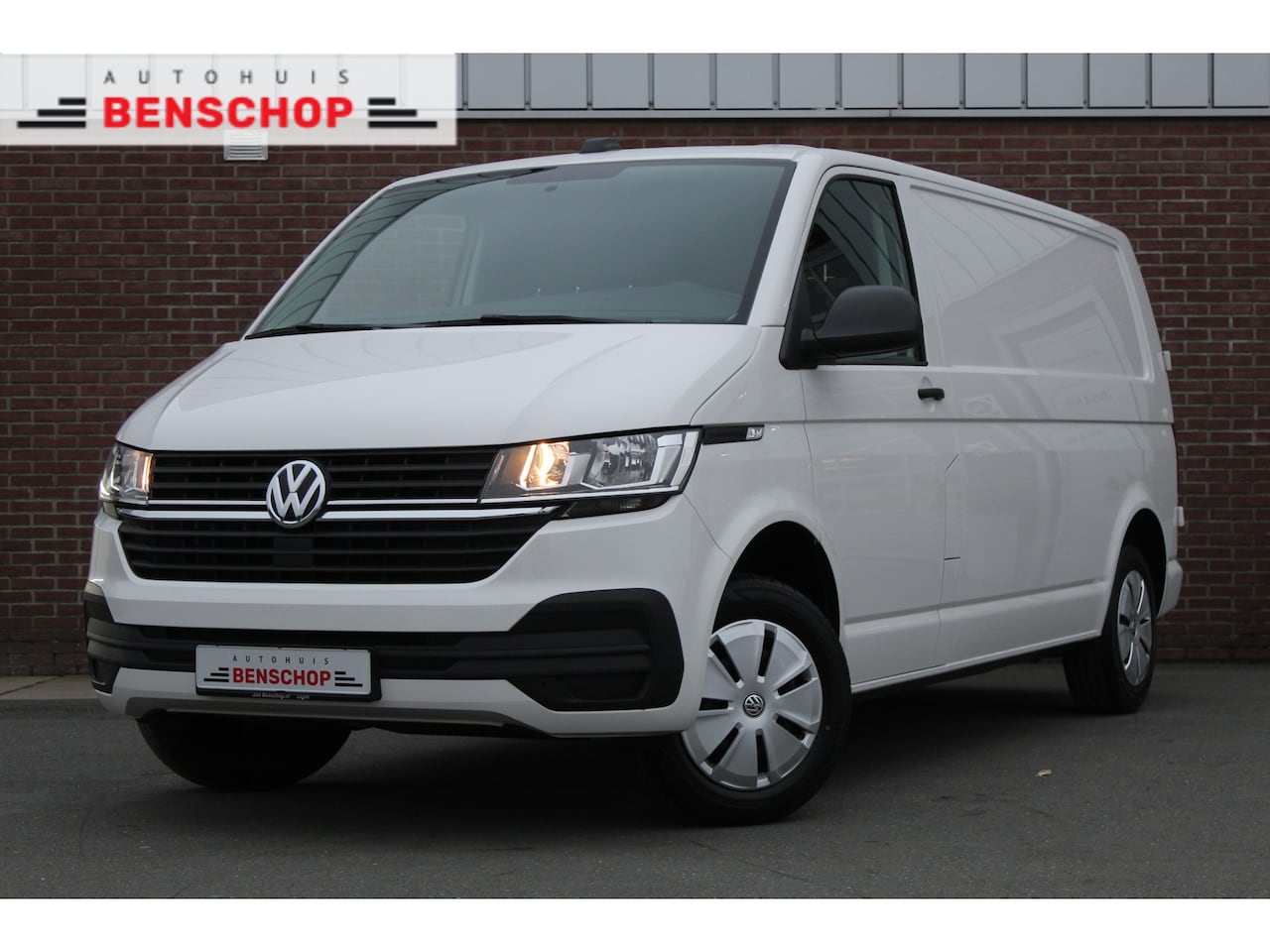 Volkswagen Transporter - T6.1 2.0 TDI 150PK DSG L2 |AIRCO|CRUISE|SENSOREN.ACHTER|APP.CONNECT| - AutoWereld.nl