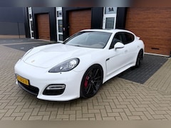 Porsche Panamera - 4.8 Turbo S 4WD 7-Speed PDK 551 PK