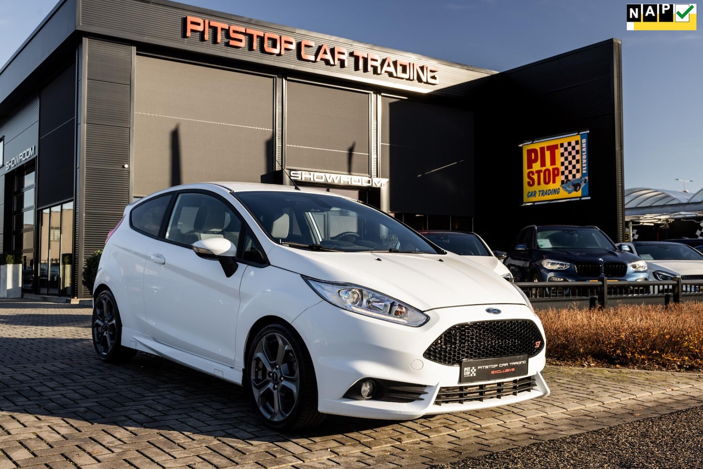 Ford Fiesta - 1.6 ST2 1.6 ST2, 182 PK, PDC, Navi, Stoelverwarming! - AutoWereld.nl