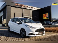 Ford Fiesta - 1.6 ST2, 182 PK, PDC, Navi, Stoelverwarming