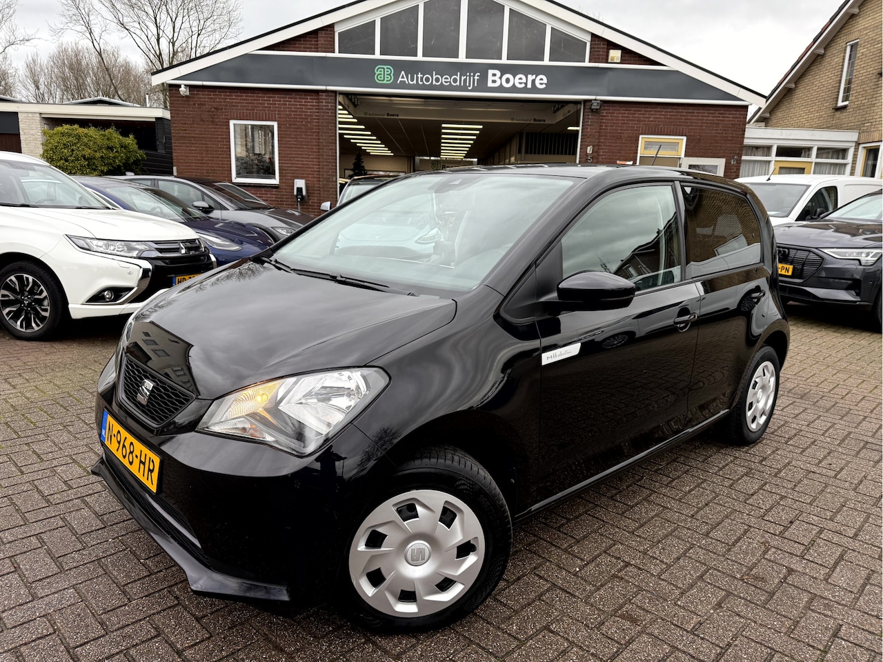 Seat Mii Electric - electric € 9450,- Subsidie Climate Cntrll, Bluetooth - AutoWereld.nl