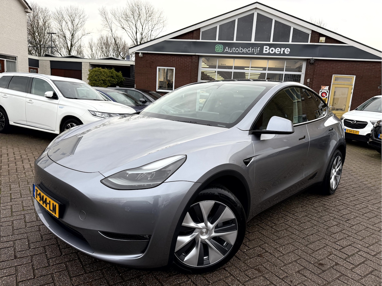 Tesla Model Y - Long Range AWD NL.Auto, Afn.Trekhaak, Camera, Panoramadak - AutoWereld.nl