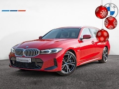 BMW 3-serie Touring - 330e M-SPORT (LCI) * LED, ROT LEDER, LIFE COCKP. PROF, PANORAMA, TREKH, 18-inch LMV * 1e E