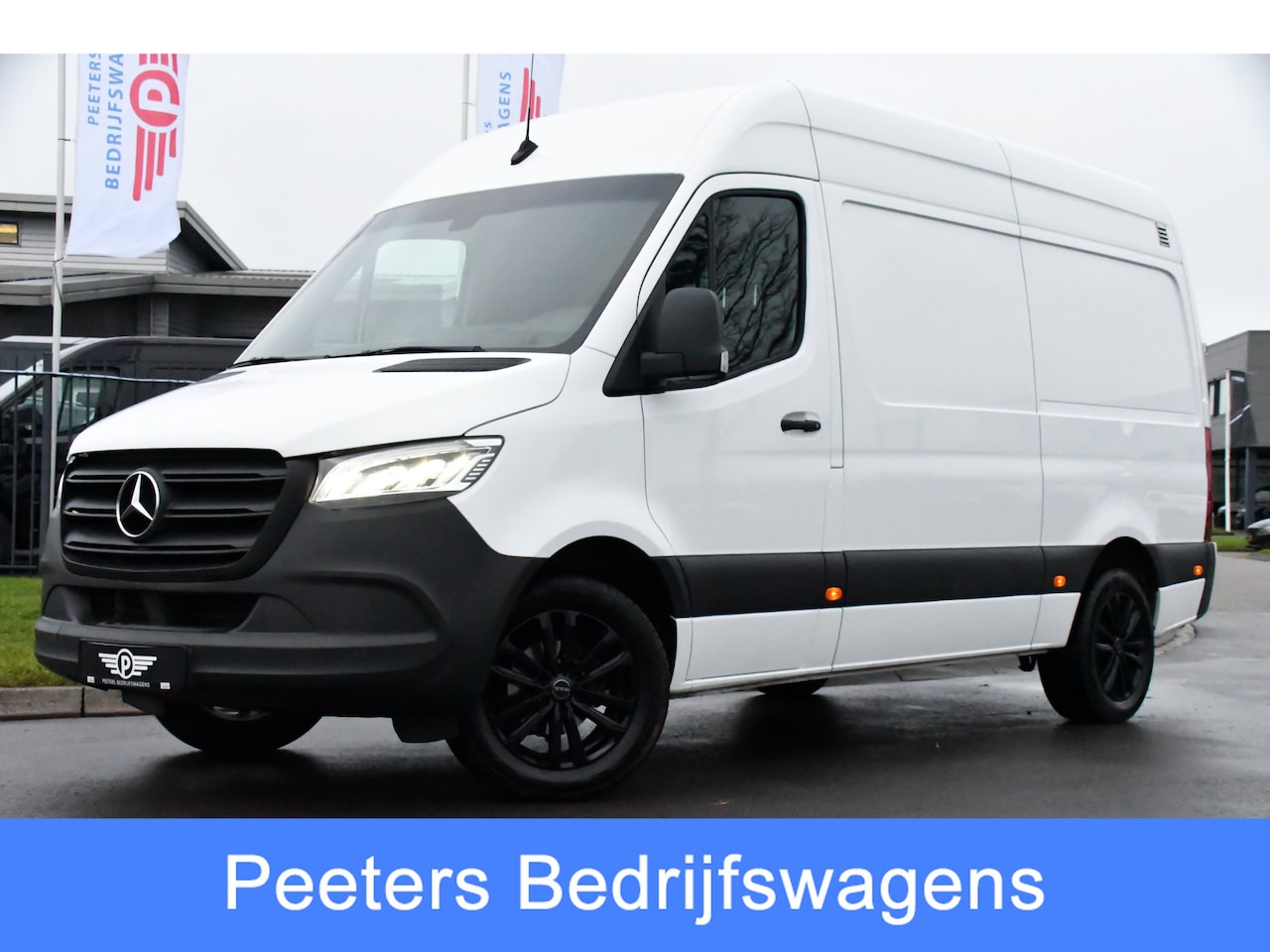 Mercedes-Benz Sprinter - 317 1.9 CDI L2H2 RWD PB Edition Camera, Cruise, Carplay, Multimedia, Sensoren, Automaat, 1 - AutoWereld.nl