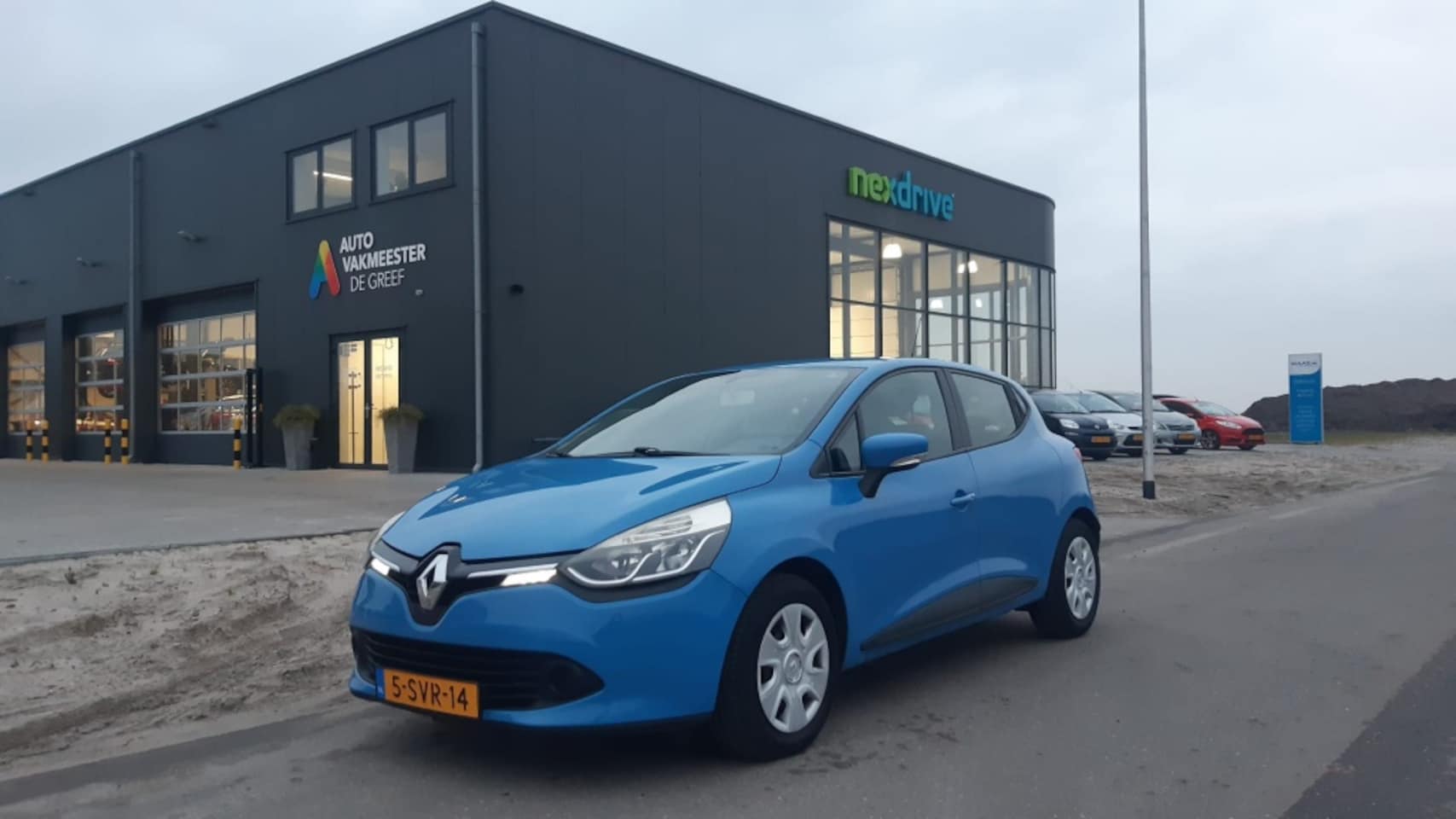 Renault Clio - 0.9 TCe Expression Cruise-control - AutoWereld.nl