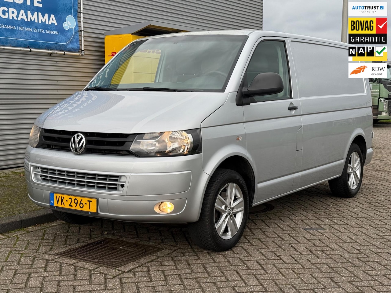 Volkswagen Transporter - 2.0 TDI Bj 2014 3-Zits Airco 1e eigenaar Nette bus - AutoWereld.nl