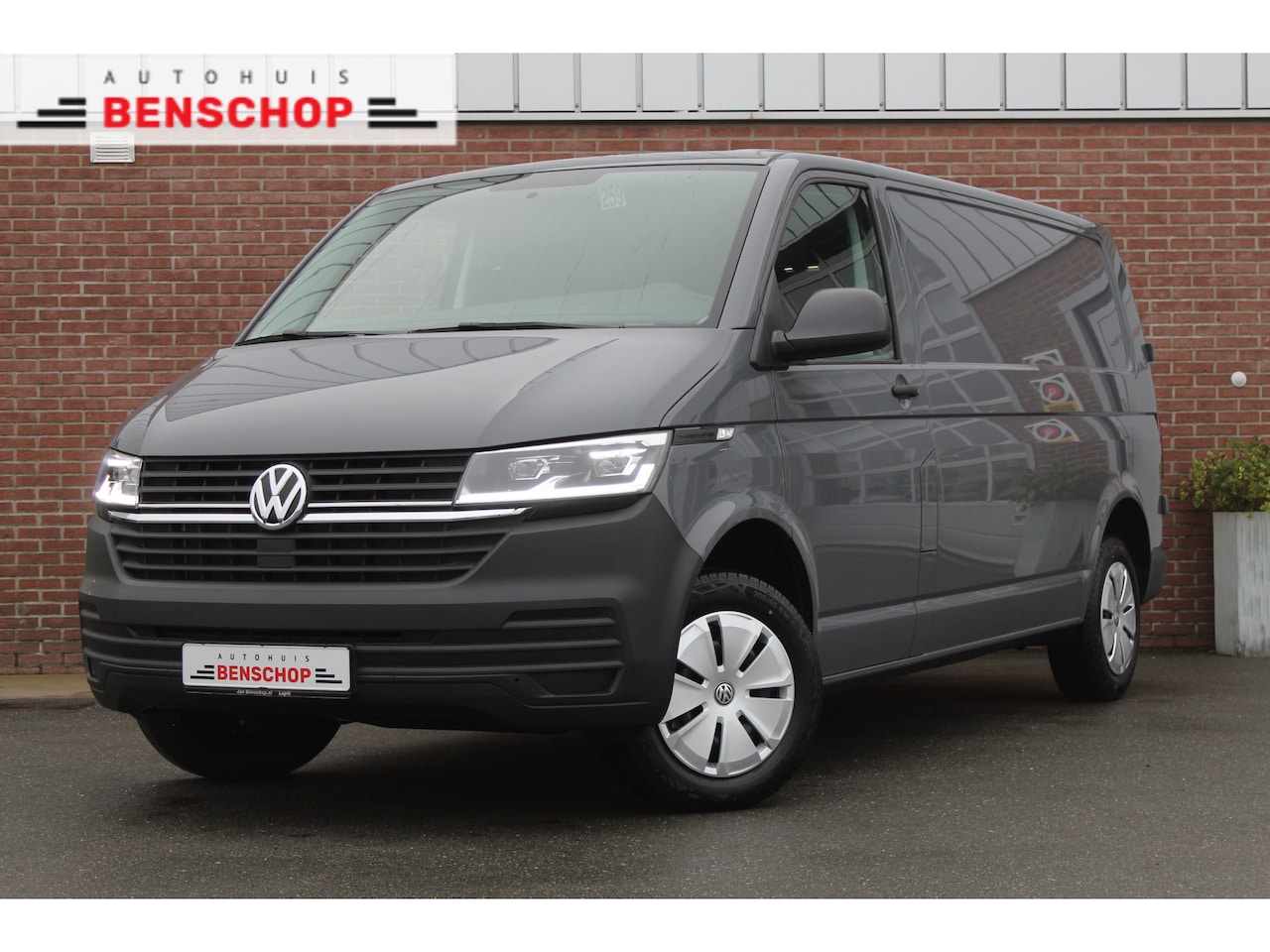 Volkswagen Transporter - T6.1 2.0 TDI 150PK L2 |LED|AIRCO|CRUISE|SENSOREN.ACHTER| - AutoWereld.nl