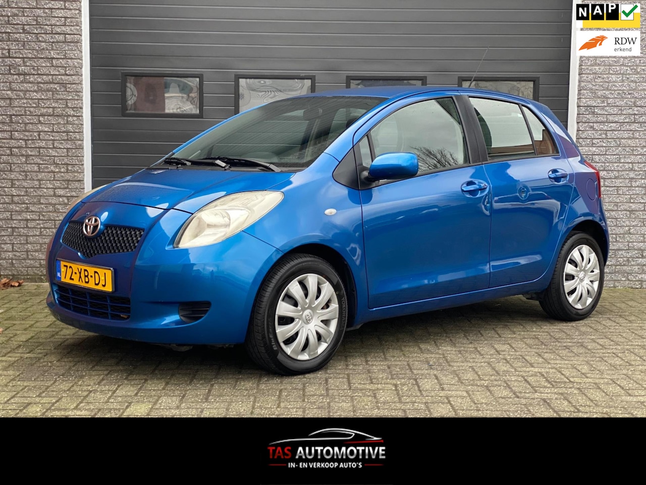 Toyota Yaris - 1.3 VVTi Sol MMT AUTOMAAT / AIRCO / NAP / APK - AutoWereld.nl