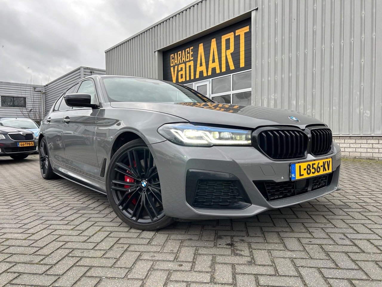 BMW 5-serie - 545e xDrive Business Edition Plus | NL AUTO | STUURVERW | LANE | DAK | FULL OPTIES | - AutoWereld.nl