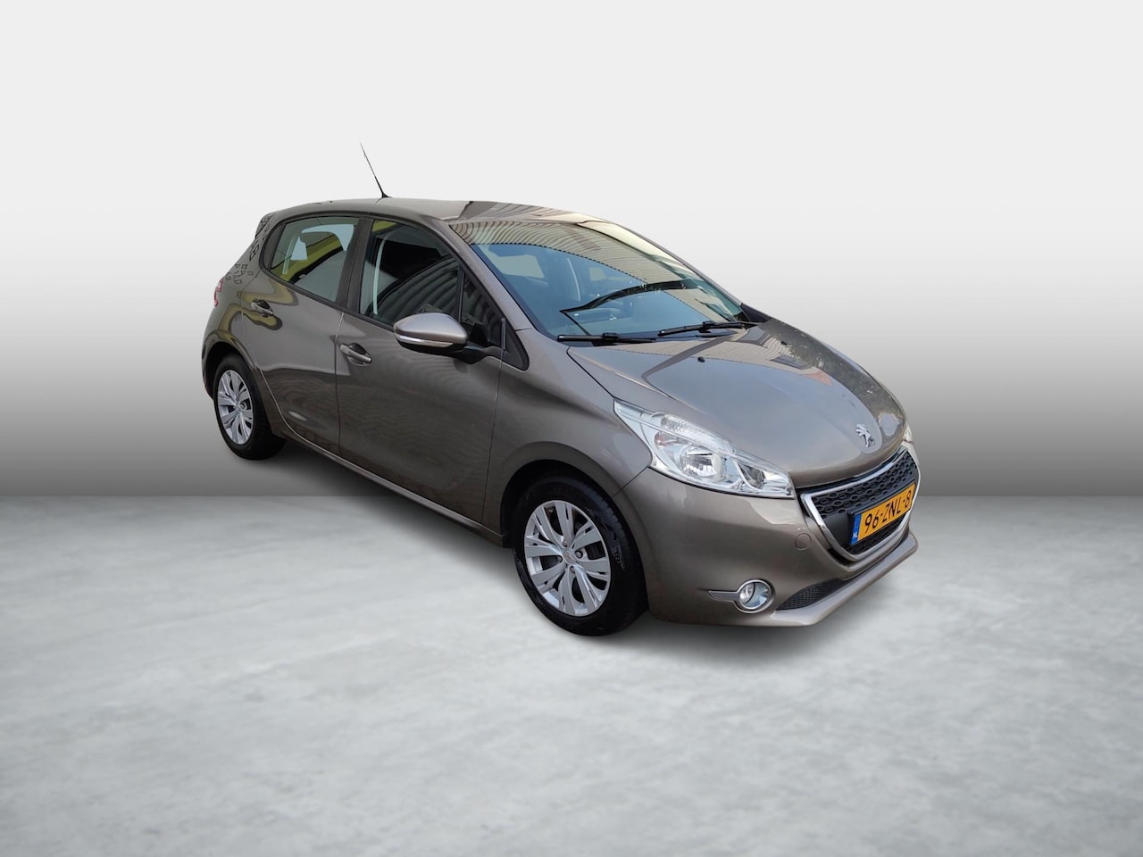 Peugeot 208 - 1.2 VTi Envy Navigatie Cruise-Control All-Season - AutoWereld.nl